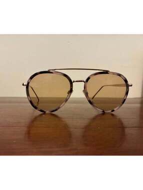 Throwin' Shade Tortoise Shell Aviator Sunglasses